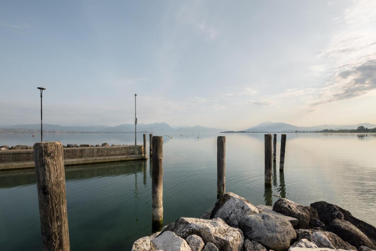 Hotel Aquila D'Oro Desenzano Desenzano del Garda Exteriér fotografie