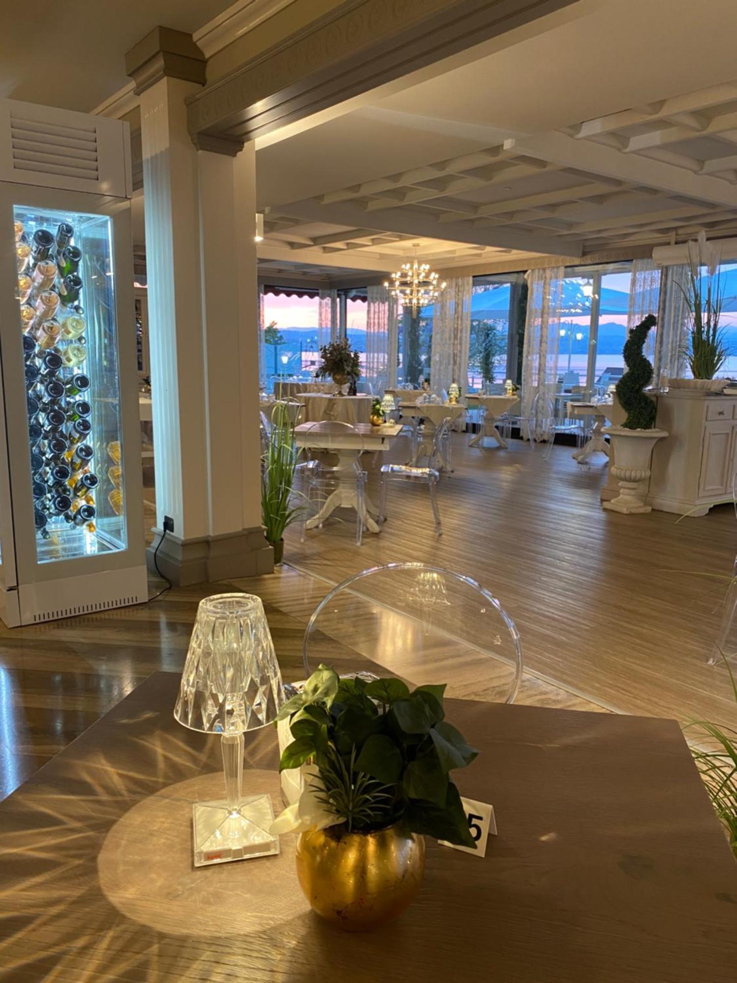 Hotel Aquila D'Oro Desenzano Desenzano del Garda Exteriér fotografie