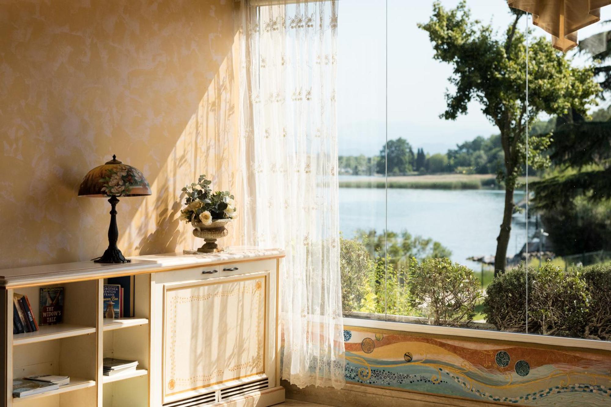 Hotel Aquila D'Oro Desenzano Desenzano del Garda Exteriér fotografie