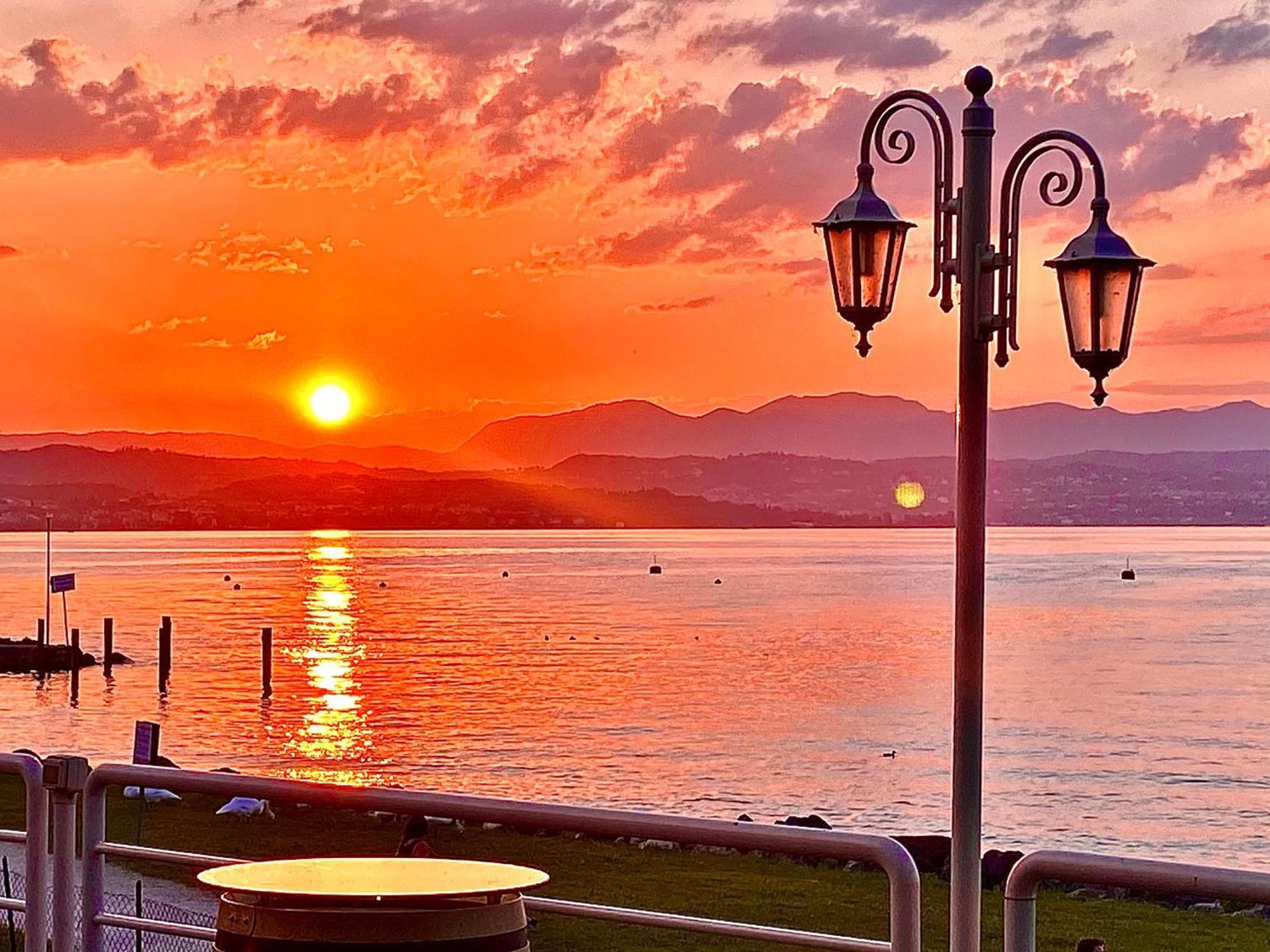 Hotel Aquila D'Oro Desenzano Desenzano del Garda Exteriér fotografie